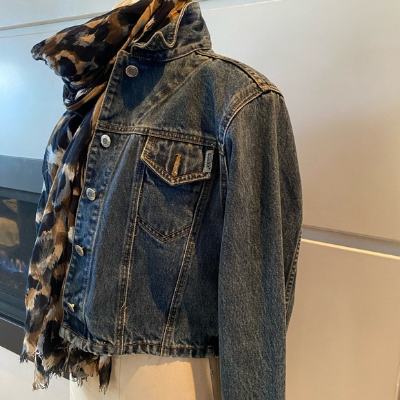 Jean jacket - Picture 2 of 4